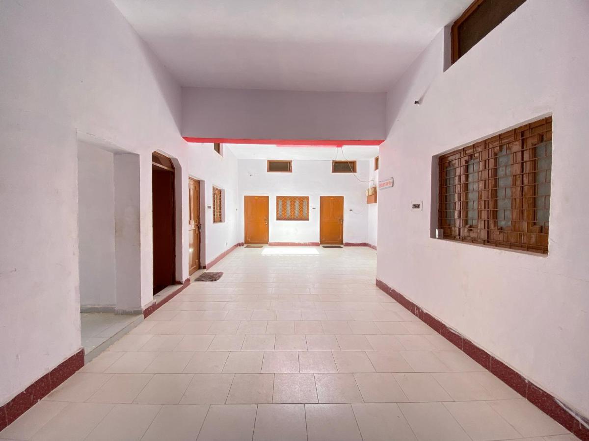 Hotel Shri Mahant Orchha 5 Mint Walking From Ram Raja Temple Exterior foto